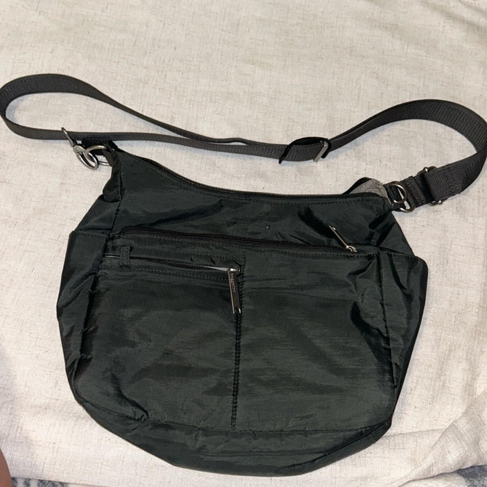 WOT BAGGALLIN hobo purse cross body smoke-free, look at pictures,
